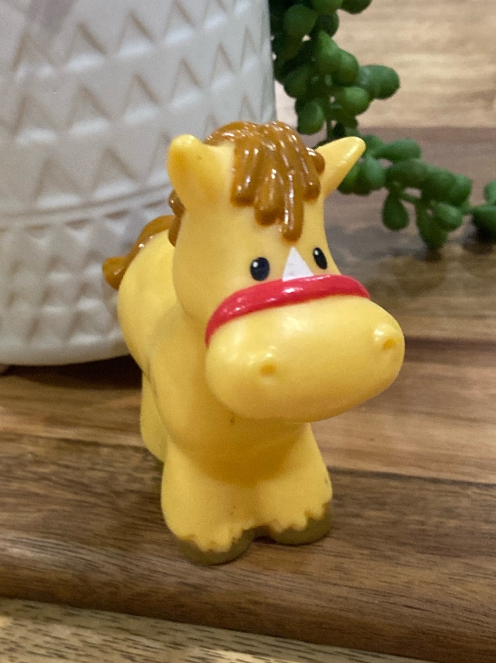 Fisher-Price Yellow Pony Bath & Squeak Toy with Red Nose Band